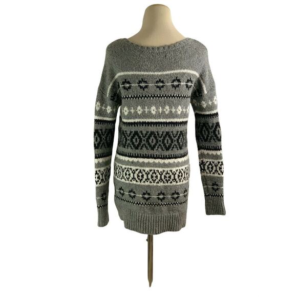 American Eagle Gray white Fair Isle Sweater Small - Picture 5 of 8